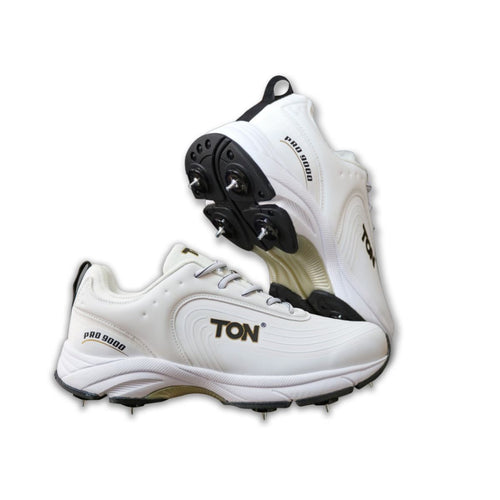 SS Pro 9000 Cricket Shoes