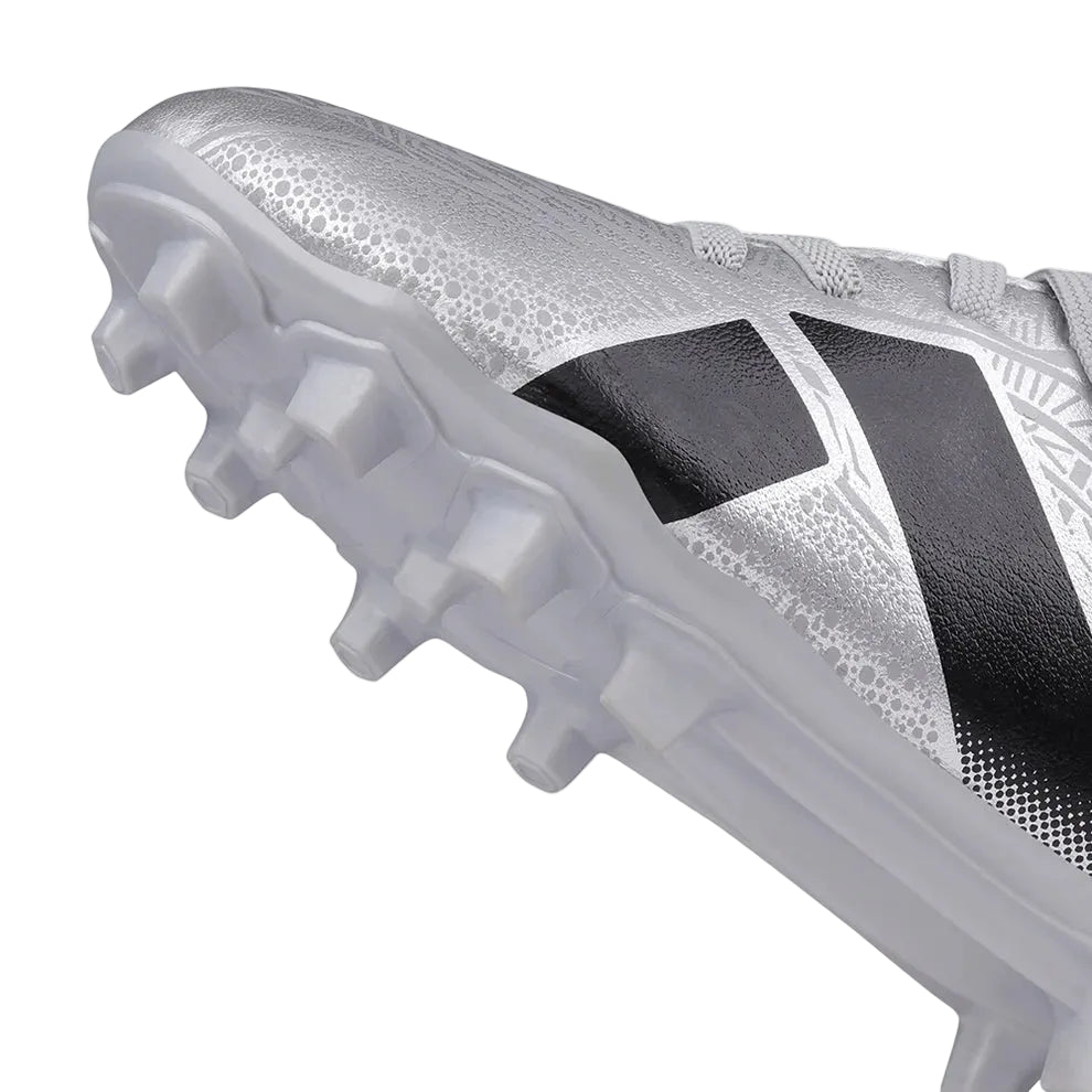 Nivia Carbonite 8.0 Kids Football Stud Shoes