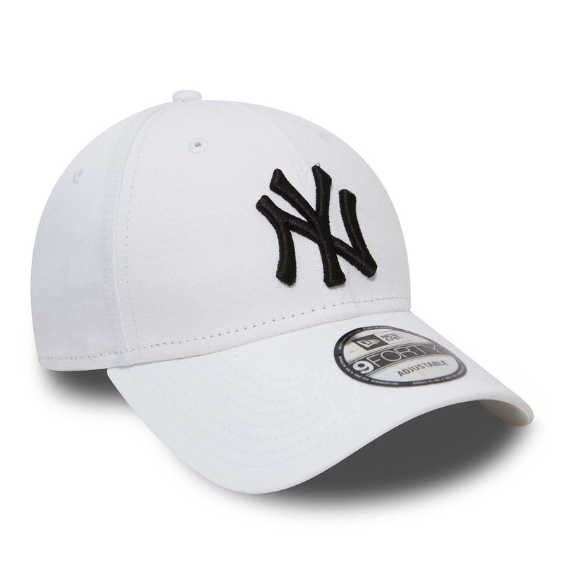 Load image into Gallery viewer, New Era NY Yankees Essential Cap
