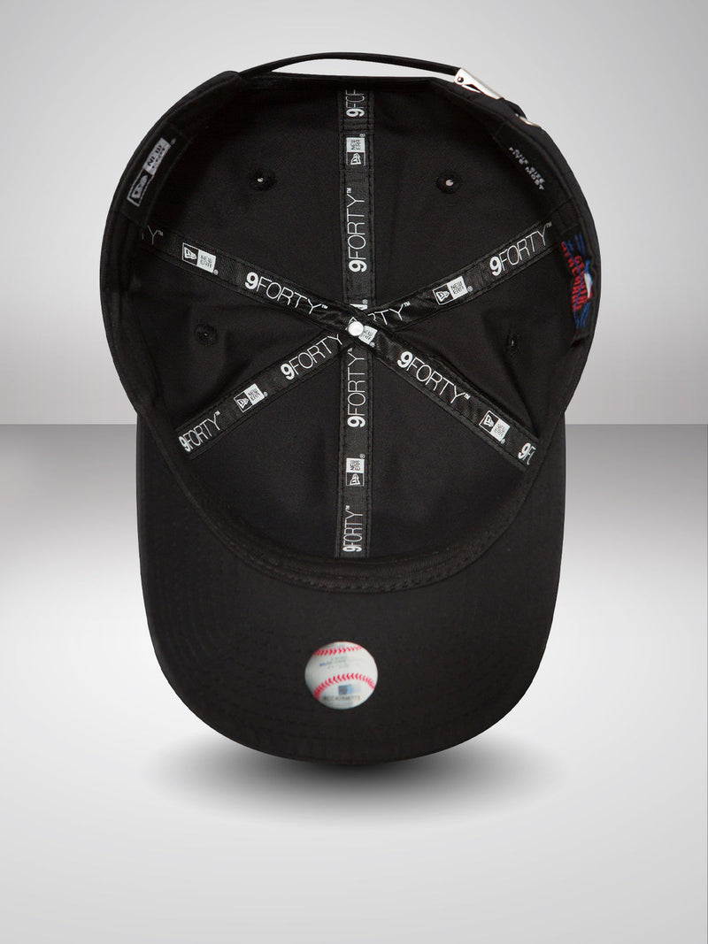 Load image into Gallery viewer, New Era NY Yankees Flawless Adjustable Cap
