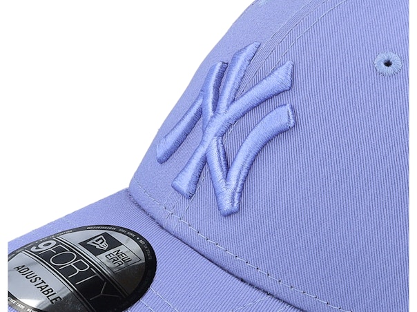 New Era New York Yankees League Essential Cap