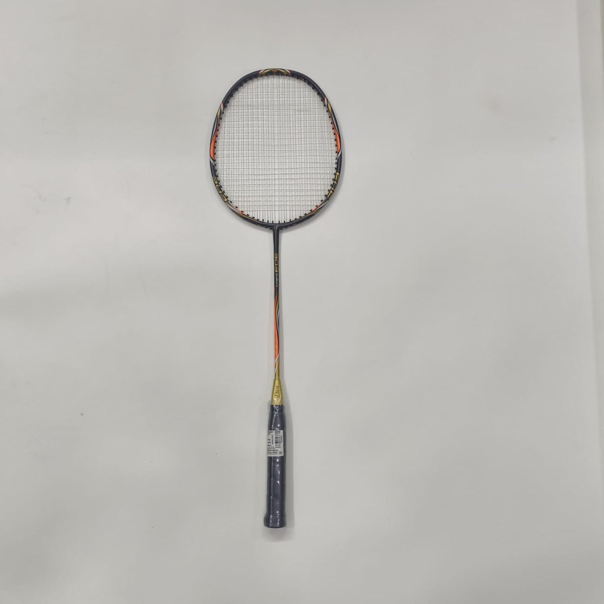 Puls8 303 CURVV Badminton Racket