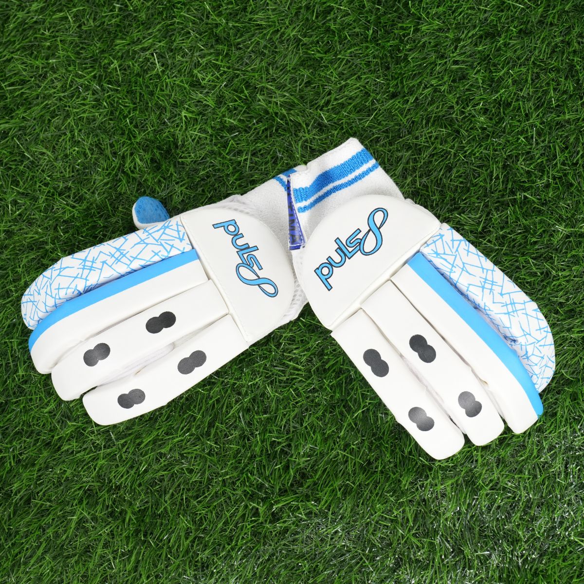 Puls8 Ultima Cricket Batting Gloves