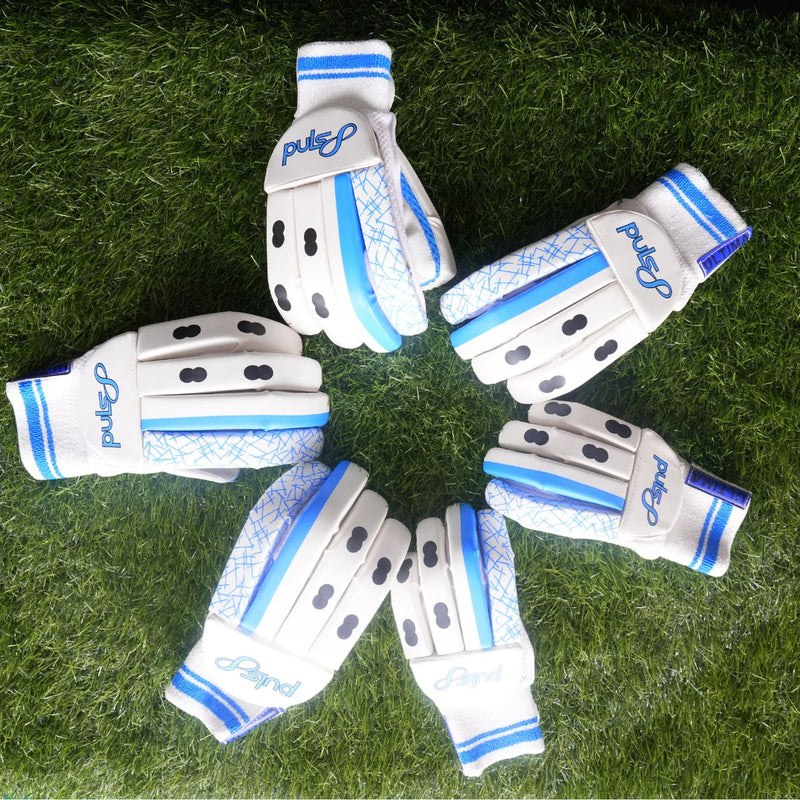 Load image into Gallery viewer, Puls8 Ultima Cricket Batting Gloves
