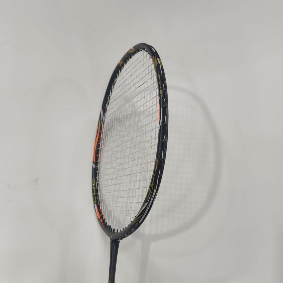 Puls8 303 CURVV Badminton Racket