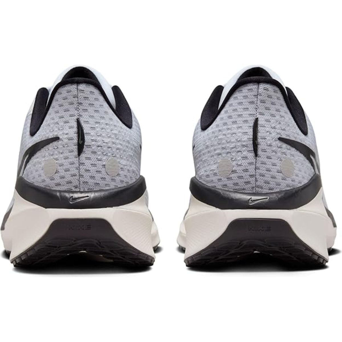 Nike Vomero 17 Running Shoes