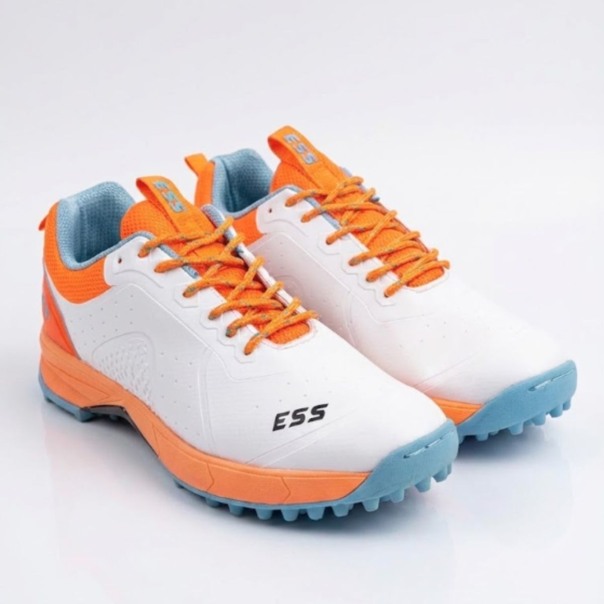 ESS Striker Cricket Shoes