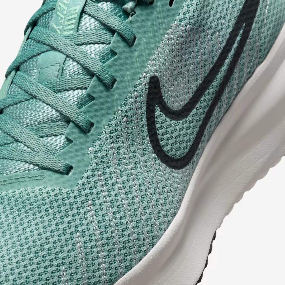 Nike Run Defy Running Shoes