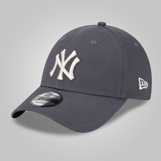 New Era New York Yankees Adjustable Cap - Main Image