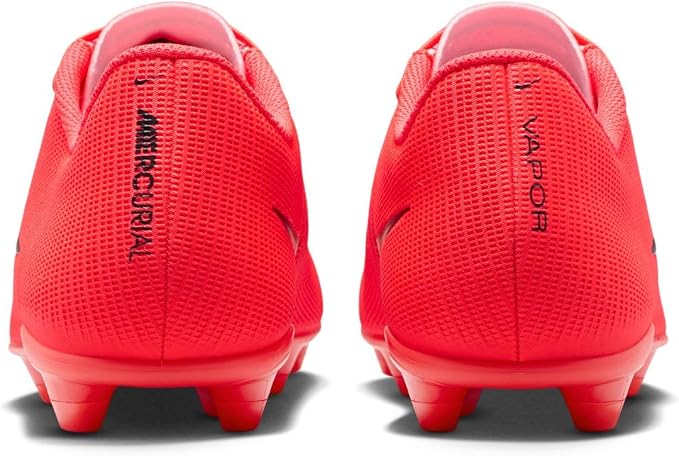 Nike Mercurial Vapor 17 Club Football Shoes