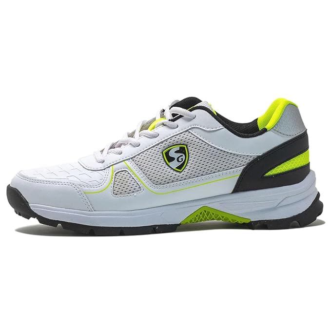 Load image into Gallery viewer, SG Scorer 6.0 Rubber Spike Cricket Shoes
