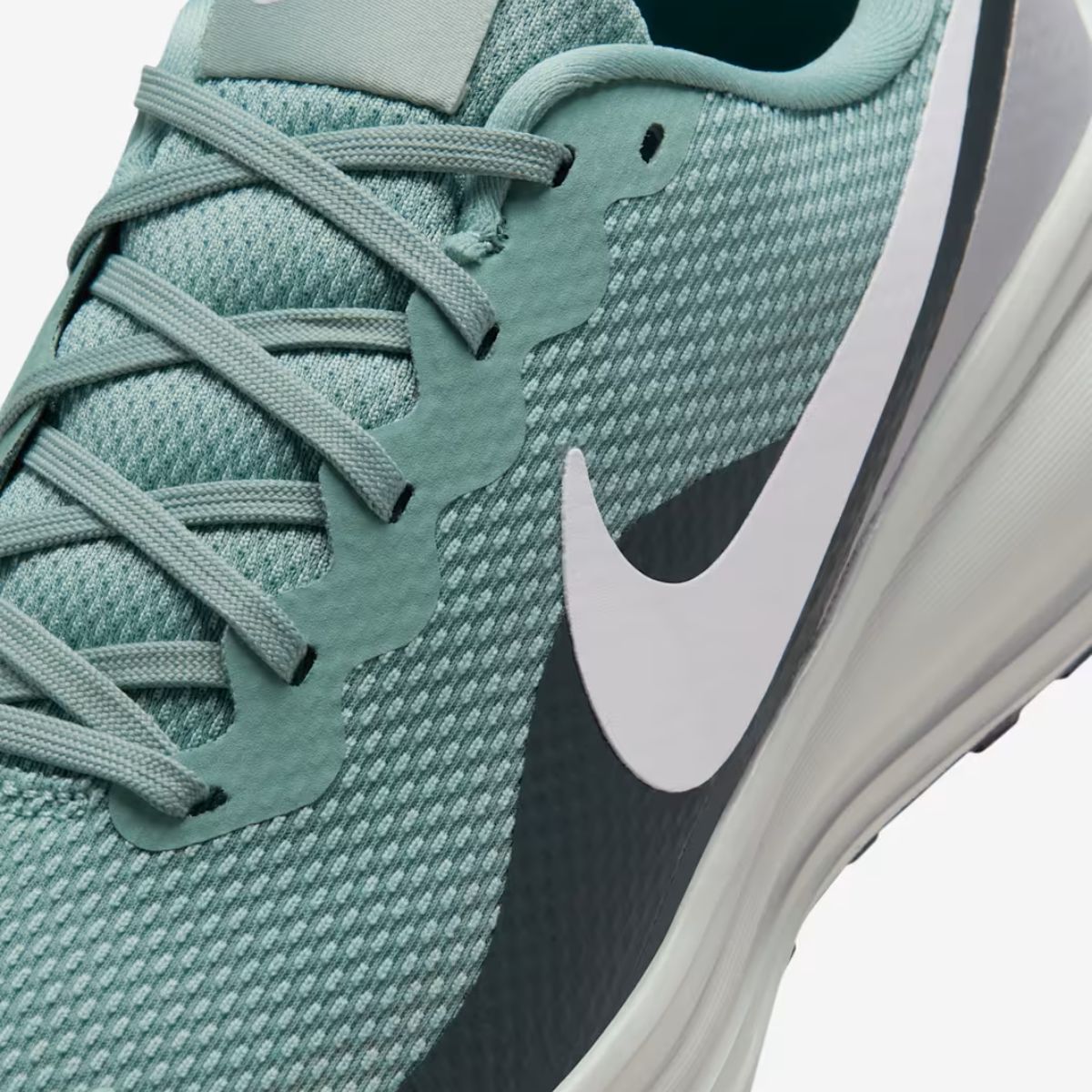 Nike Revolution 8 Running Shoes