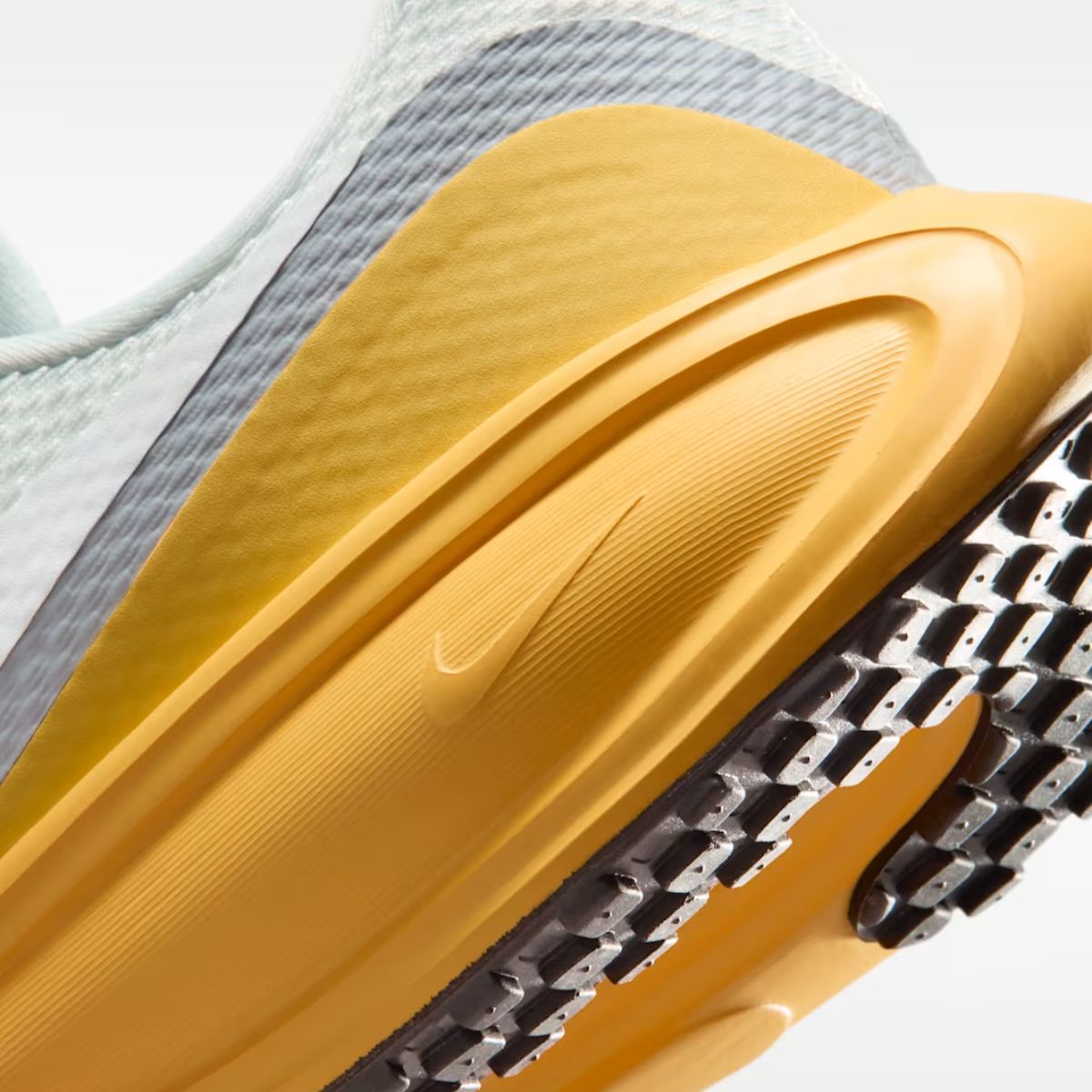 Nike Revolution 8 Running Shoes