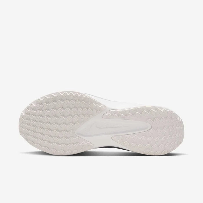 Nike Quest 6 Womens Running Shoes