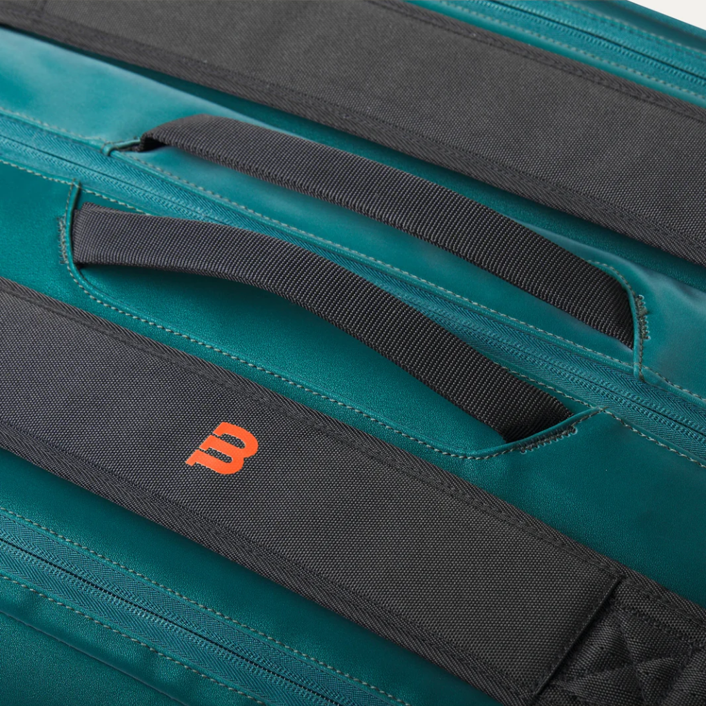 Wilson Blade Super Tour V9 Tennis Kitbag