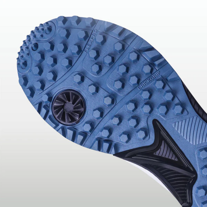 Load image into Gallery viewer, Nivia Crick-1000 2.0 Cricket Shoes
