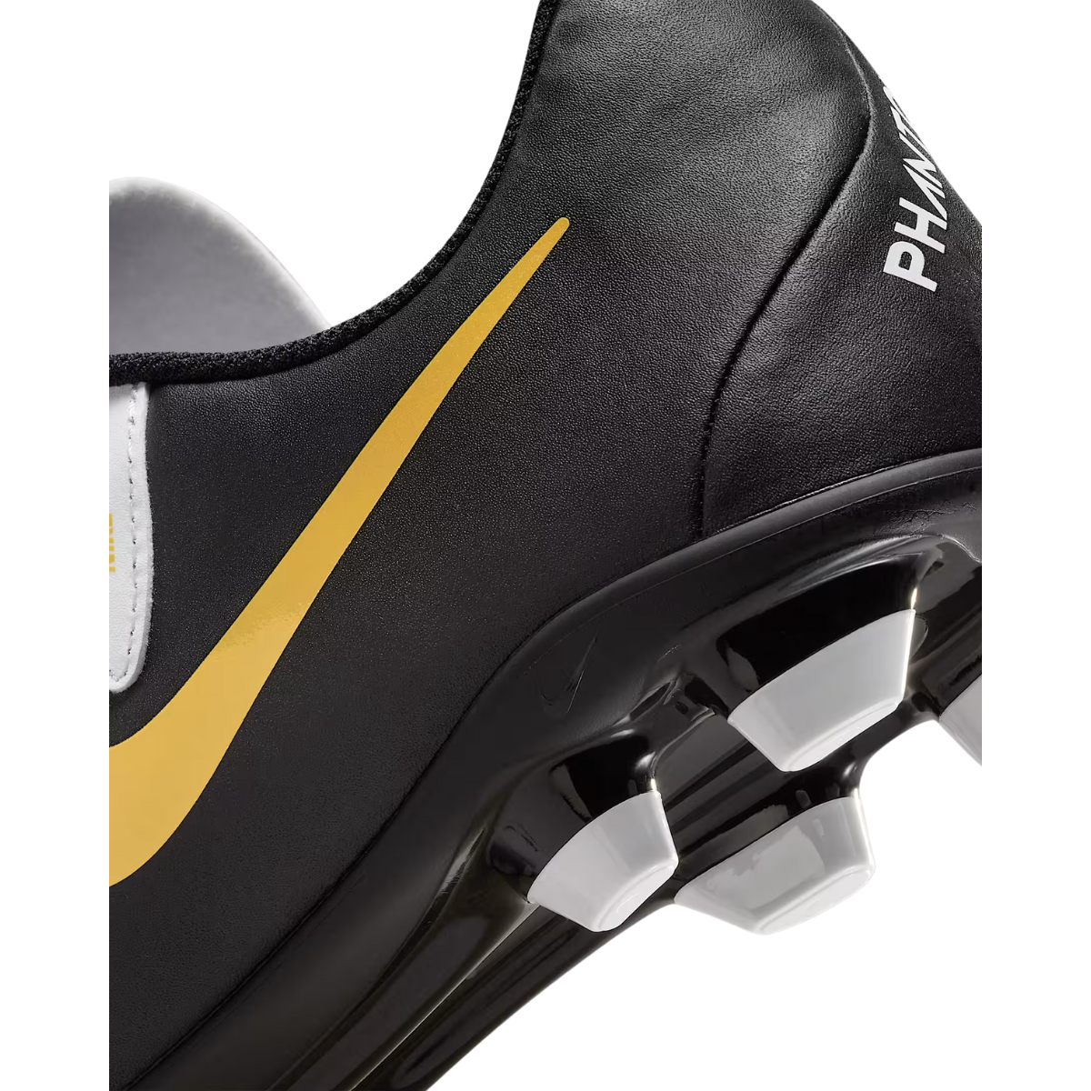 Nike Phantom GX II Club FG/MG Football Shoes