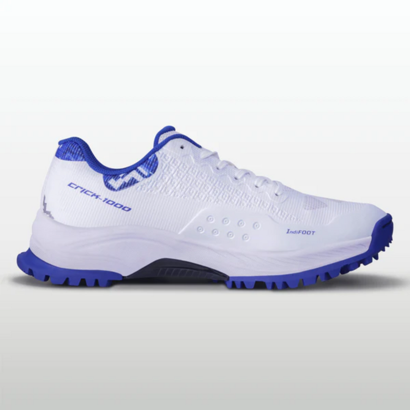 Load image into Gallery viewer, Nivia Crick-1000 2.0 Cricket Shoes
