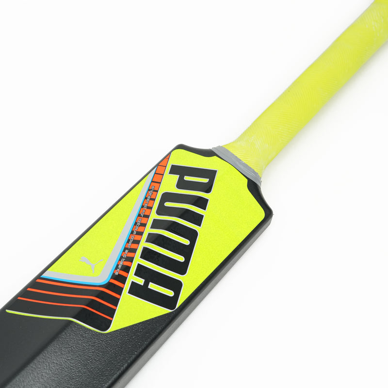 Load image into Gallery viewer, Puma Future 1.1 PB Plastic Cricket Bat
