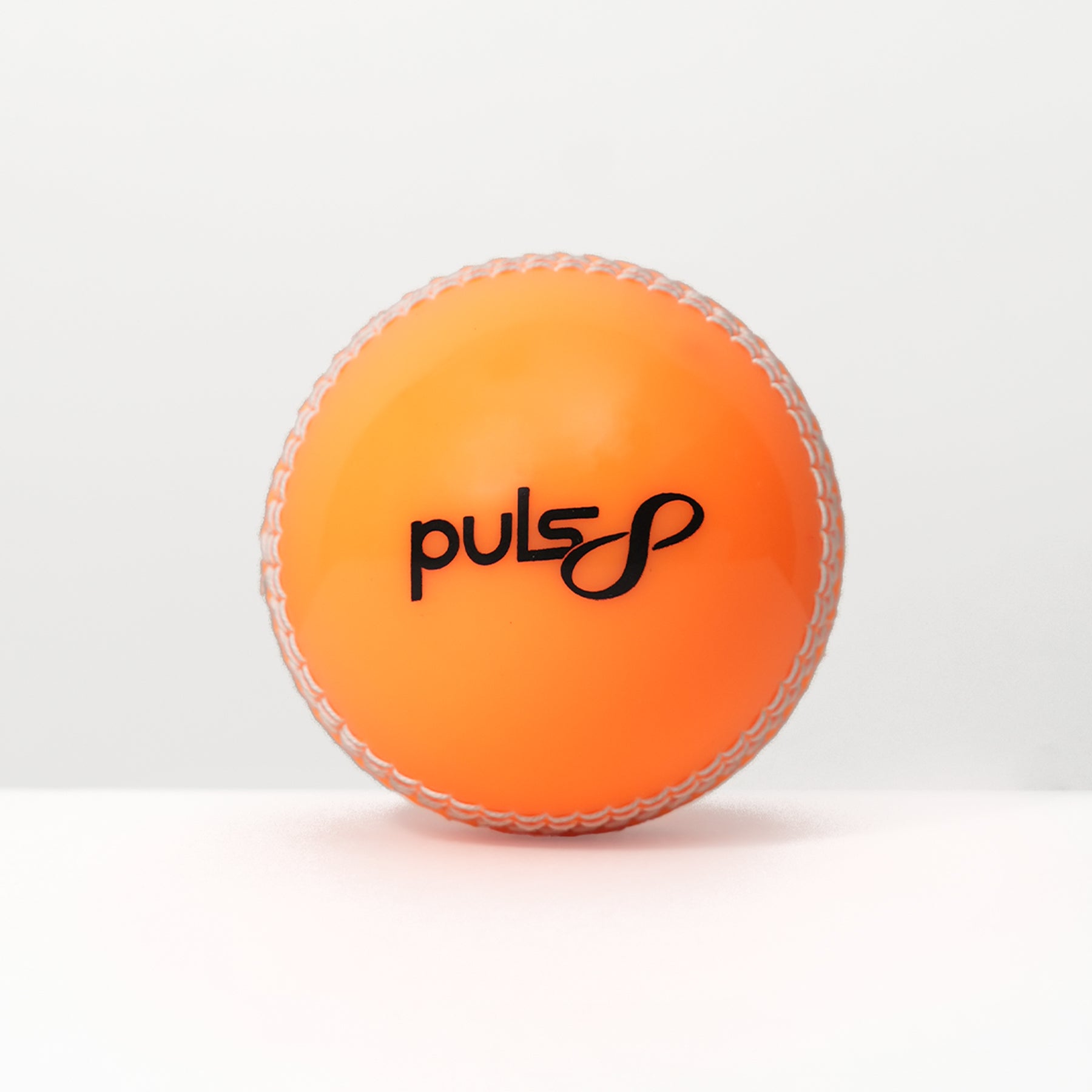 Puls8 Incredible Cricket Ball