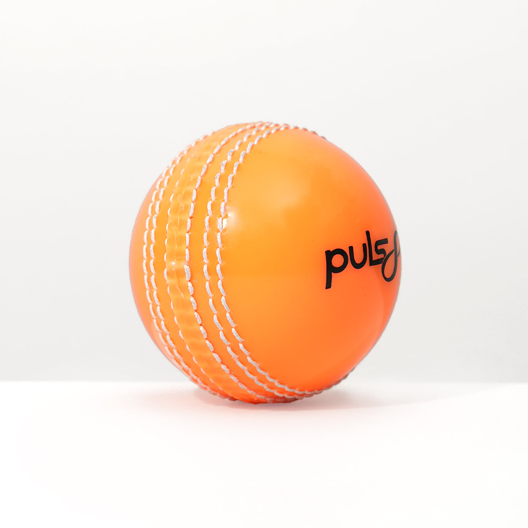 Puls8 Incredible Cricket Ball