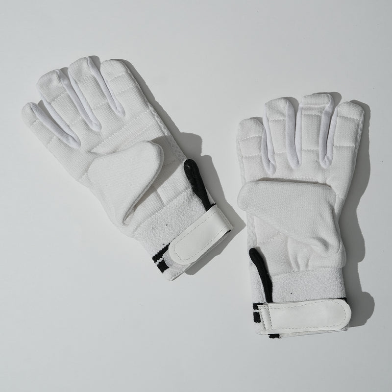 Load image into Gallery viewer, Puma Future 3 Wicket Keeping Inner Gloves (BOGO)
