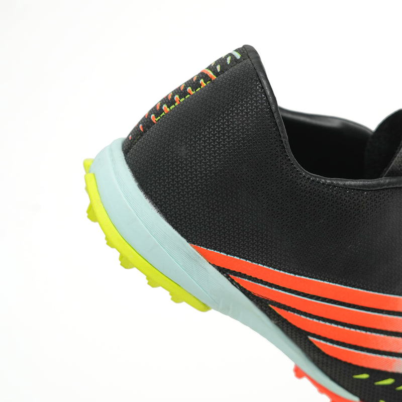 Load image into Gallery viewer, Puls8 Turf Football Shoes
