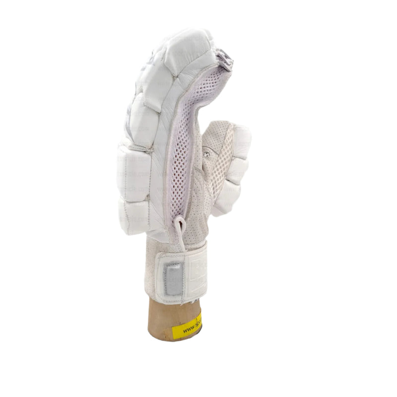 Load image into Gallery viewer, BDM Patinum Cricket Batting Gloves  Side View
