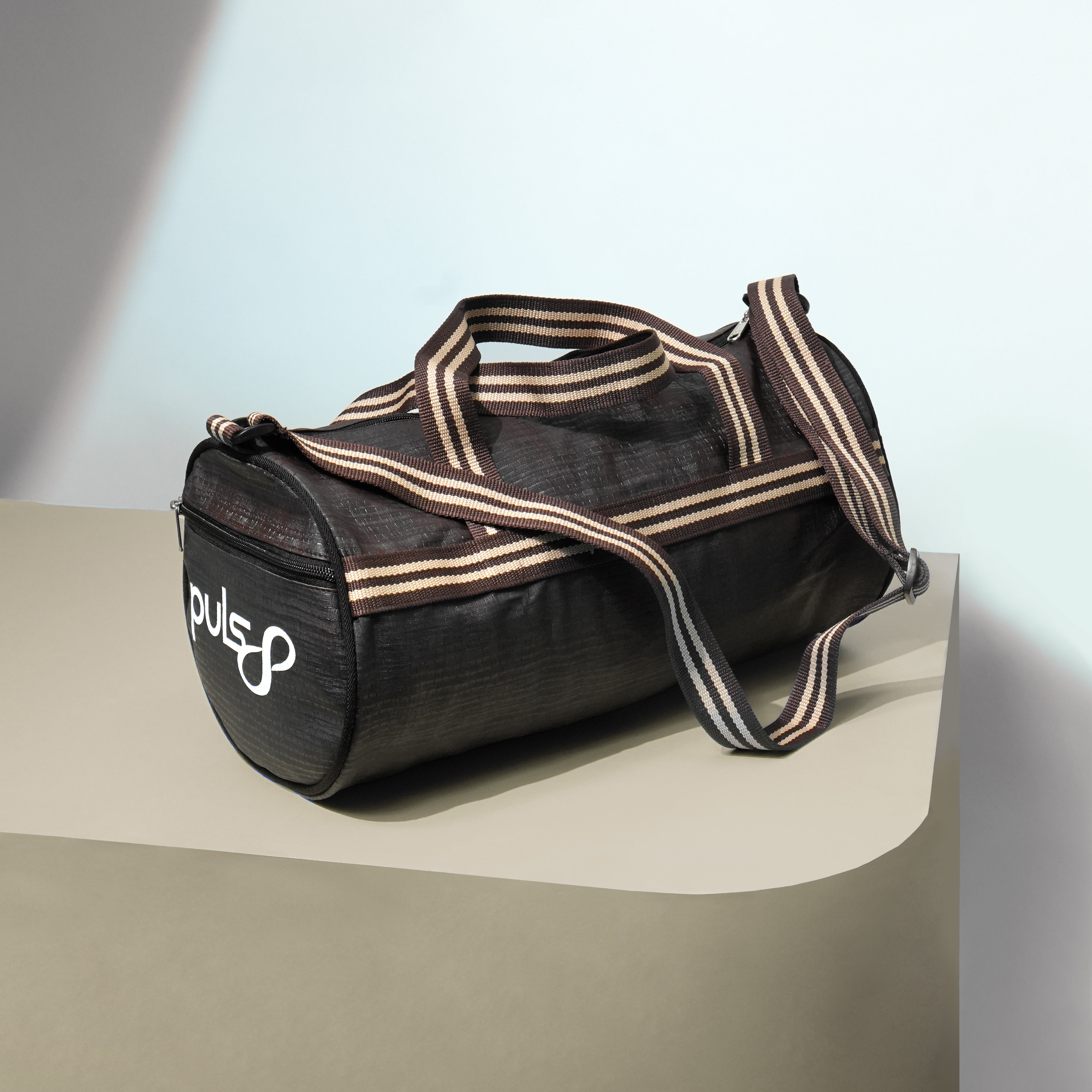 Puls8 Training Gym Bag