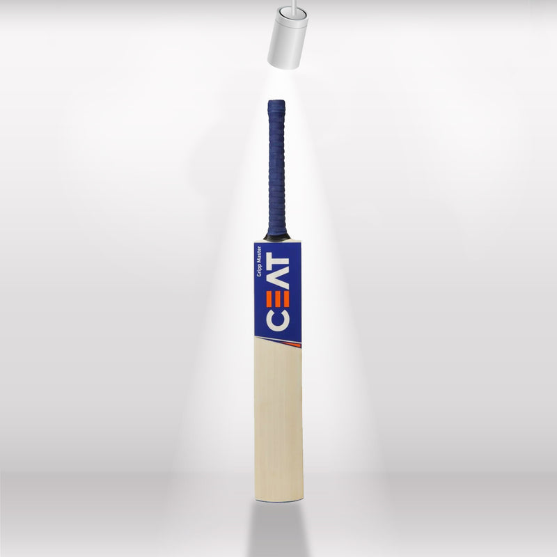 Load image into Gallery viewer, Ceat Grip Master Jr English Willow Cricket Bat
