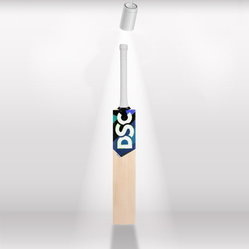 Load image into Gallery viewer, DSC Blu 330 English Willow Cricket Bat
