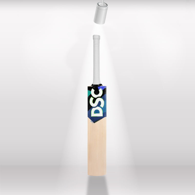 Load image into Gallery viewer, DSC Blu 450 English Willow Cricket Bat
