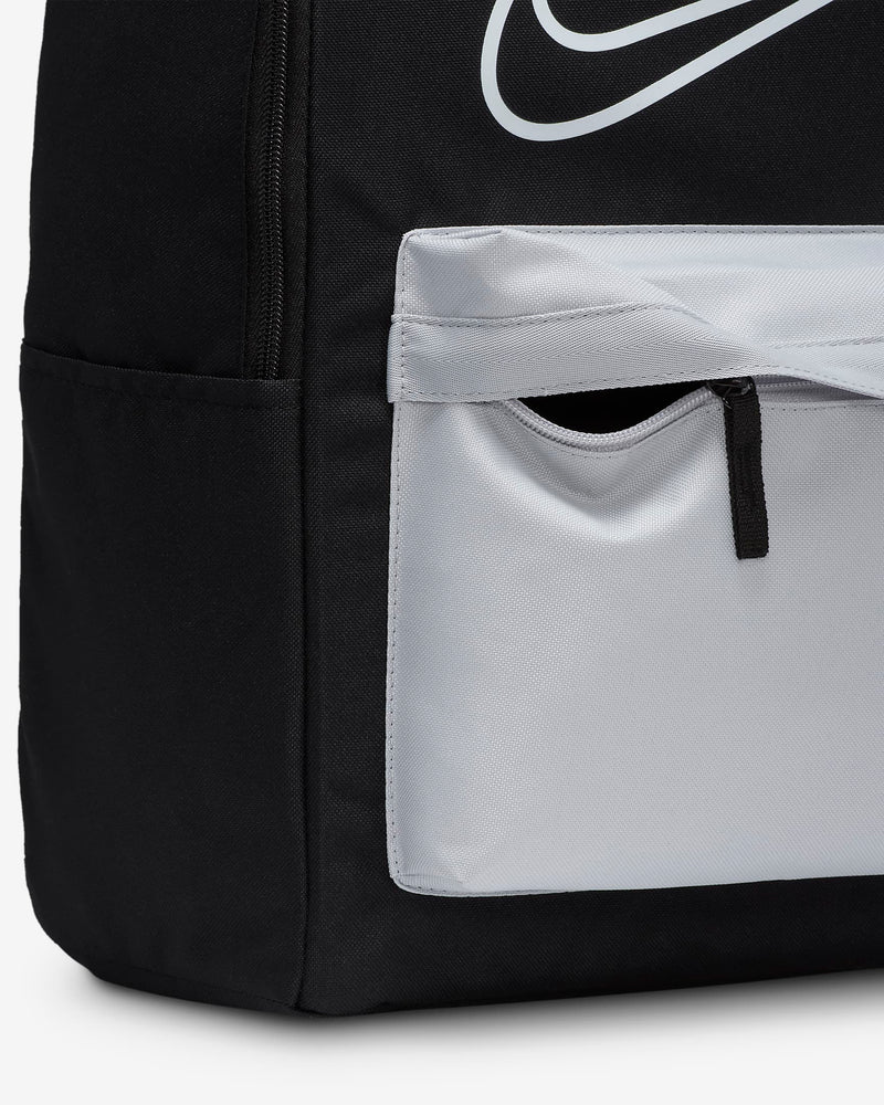 Load image into Gallery viewer, Nike Heritage Backpack
