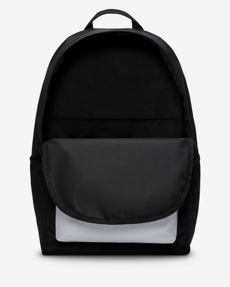 Load image into Gallery viewer, Nike Heritage Backpack
