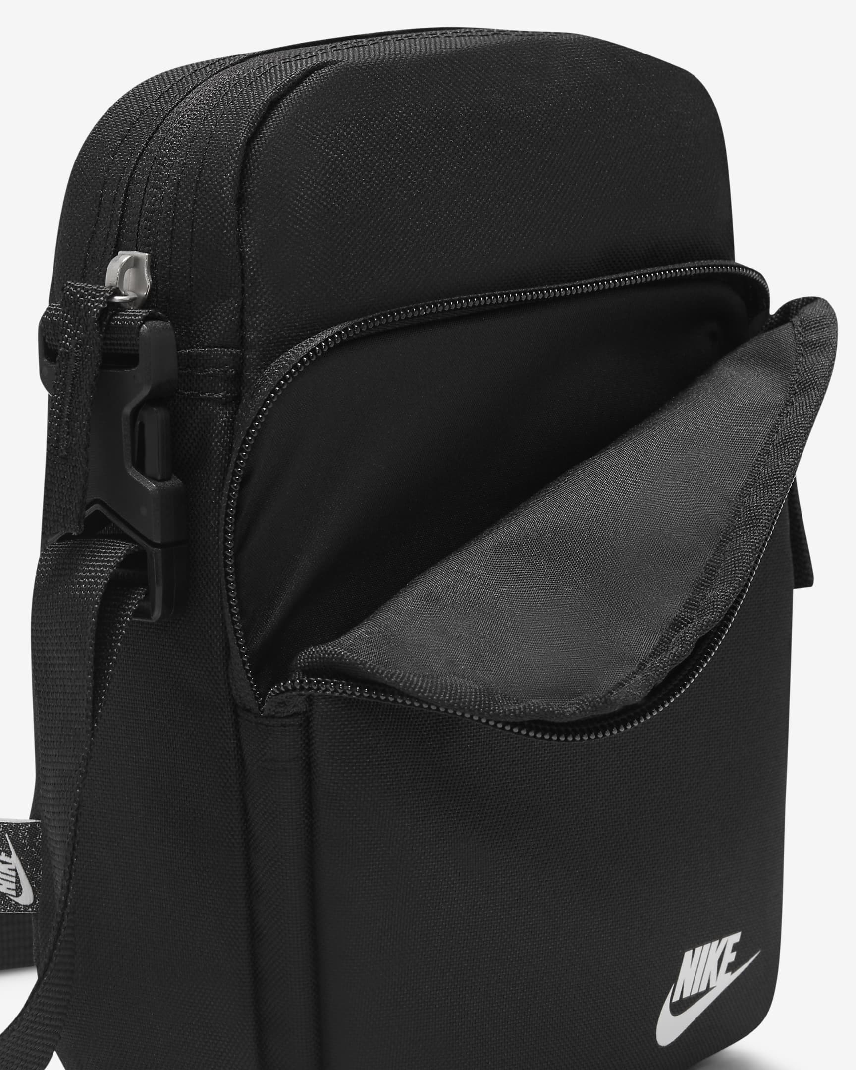 Nike Heritage Cross Body Bag