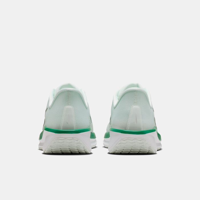 Nike Quest 6 Womens Running Shoes