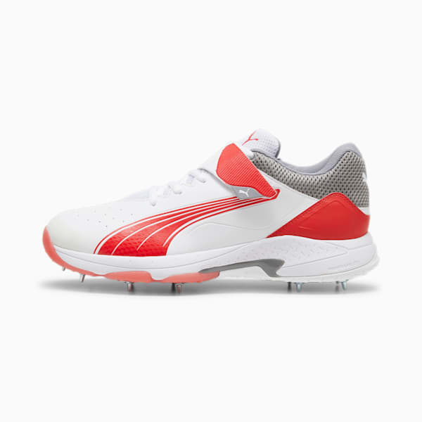 Load image into Gallery viewer, Puma Bowling 24.1 Cricket Shoes
