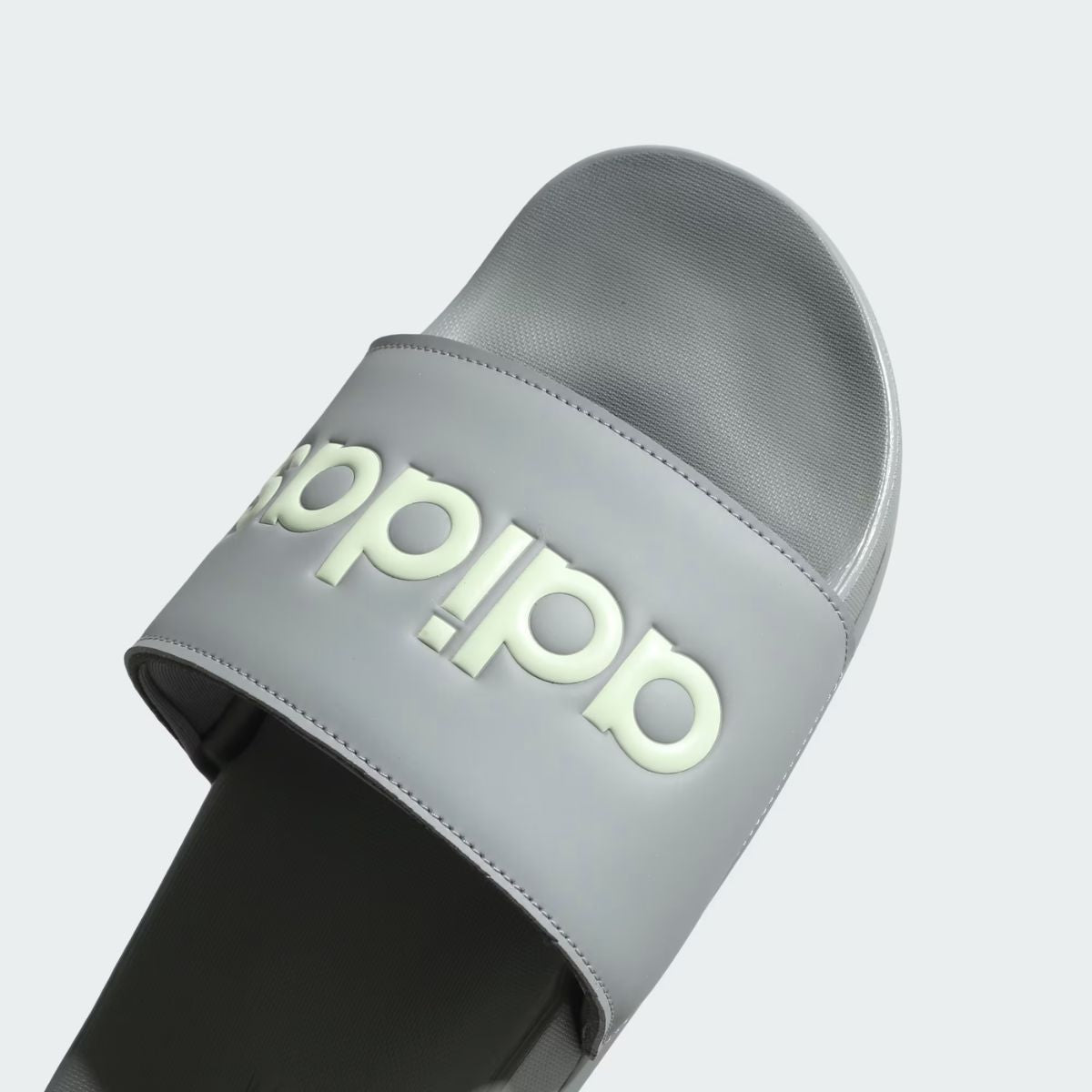 Adidas Trac-Lytt Slides