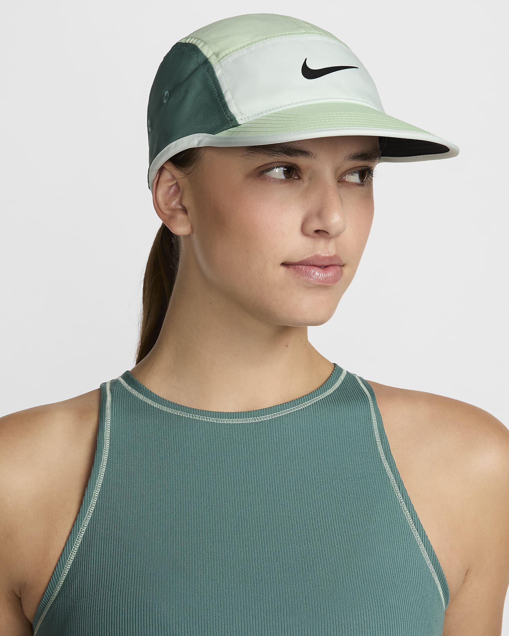 Nike Dri-FIT Fly Unstructured Swoosh Cap