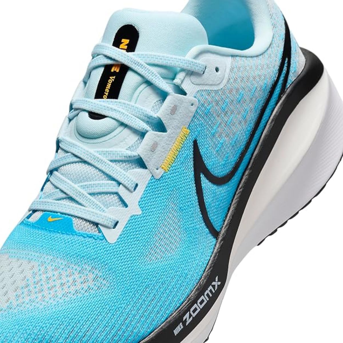 Nike Vomero 17 Running Shoes