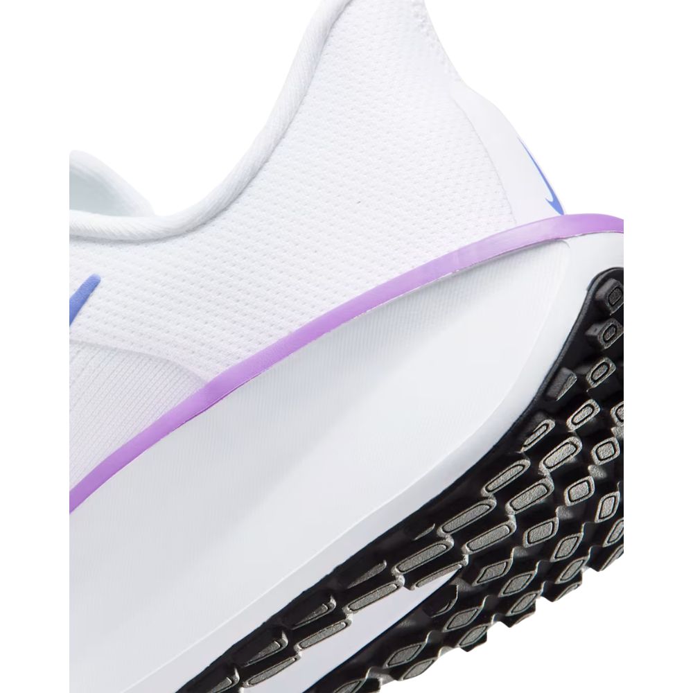 Nike Quest 6 Womens Running Shoes