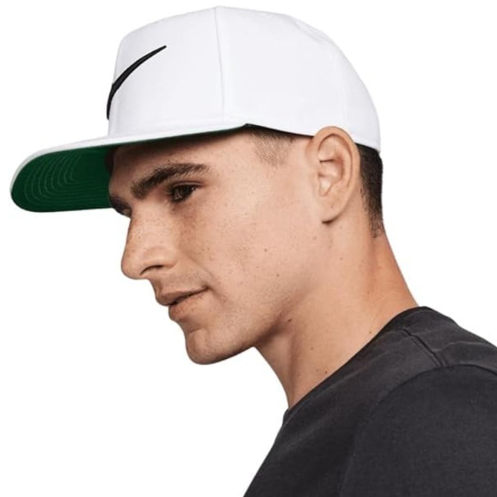 Nike Swoosh Snapback Cap