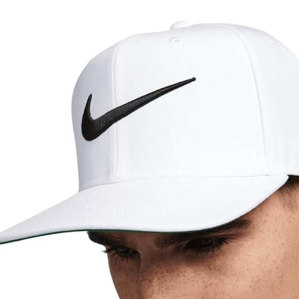 Nike Swoosh Snapback Cap