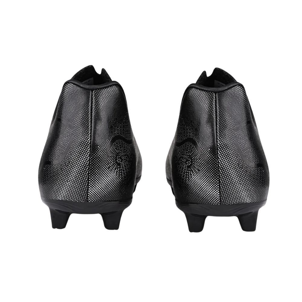 Nivia Carbonite 8.0 Men Football Shoes