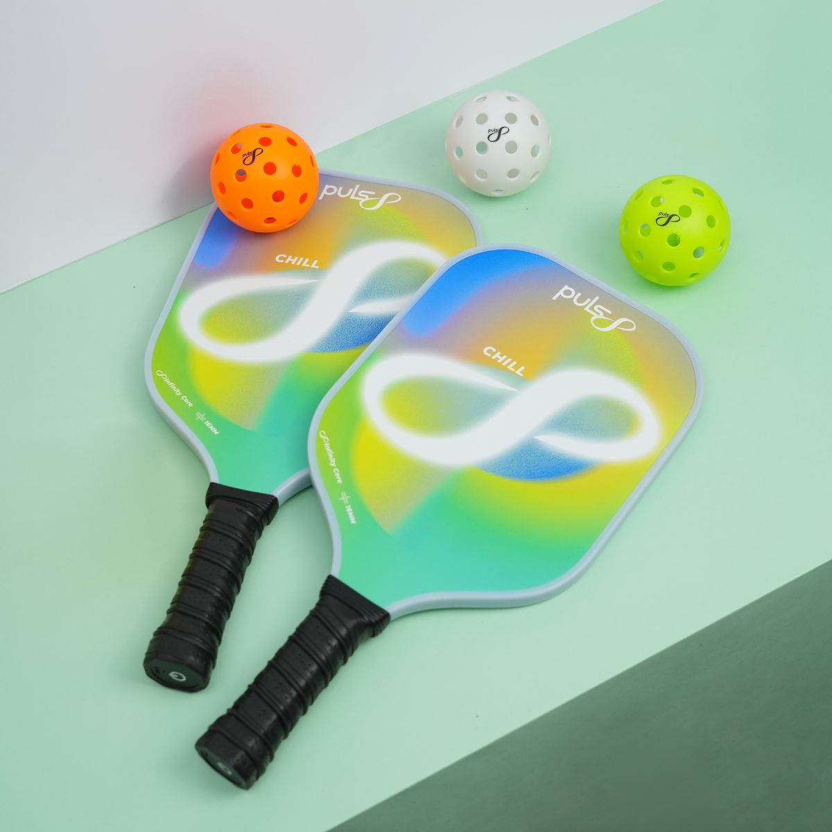 Puls8 LED Chill Pickleball Paddle + Puls8 LED Pickleball Balls (2 Paddles + 3 Pickleball Balls)