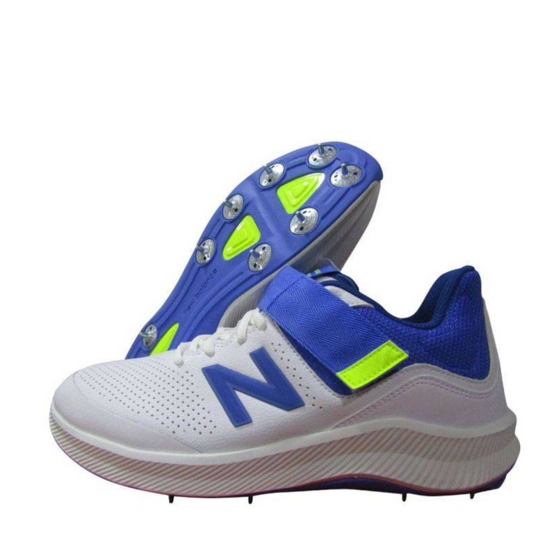 Load image into Gallery viewer, New Balance 4040 W5 Cricket Shoes
