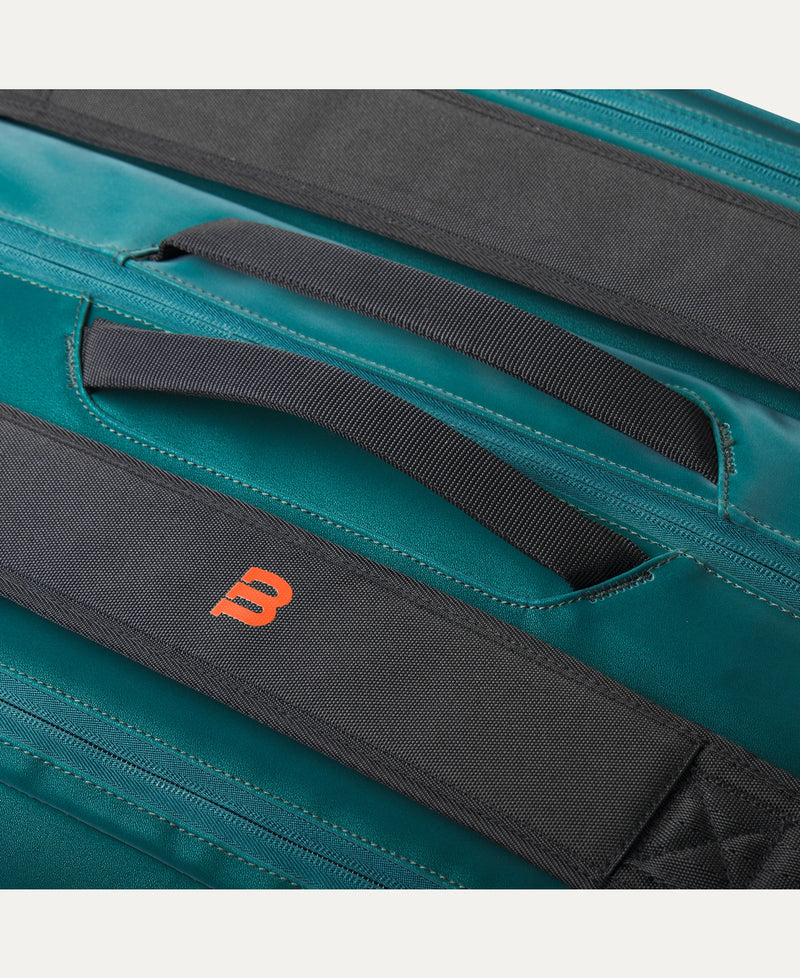 Load image into Gallery viewer, Wilson Blade Super Tour V9 Tennis Kitbag
