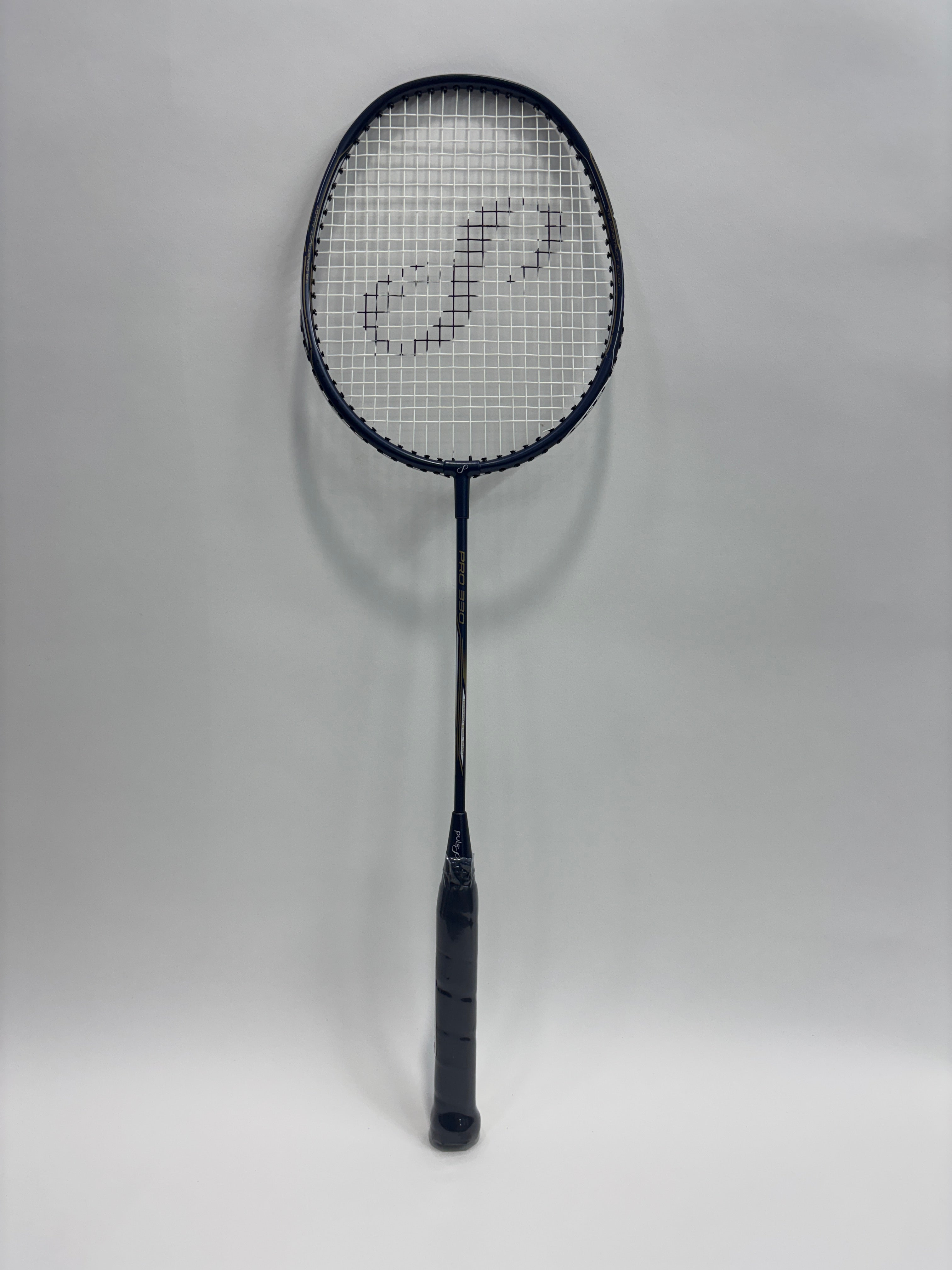 Puls8 Pro-330 Badminton Racket