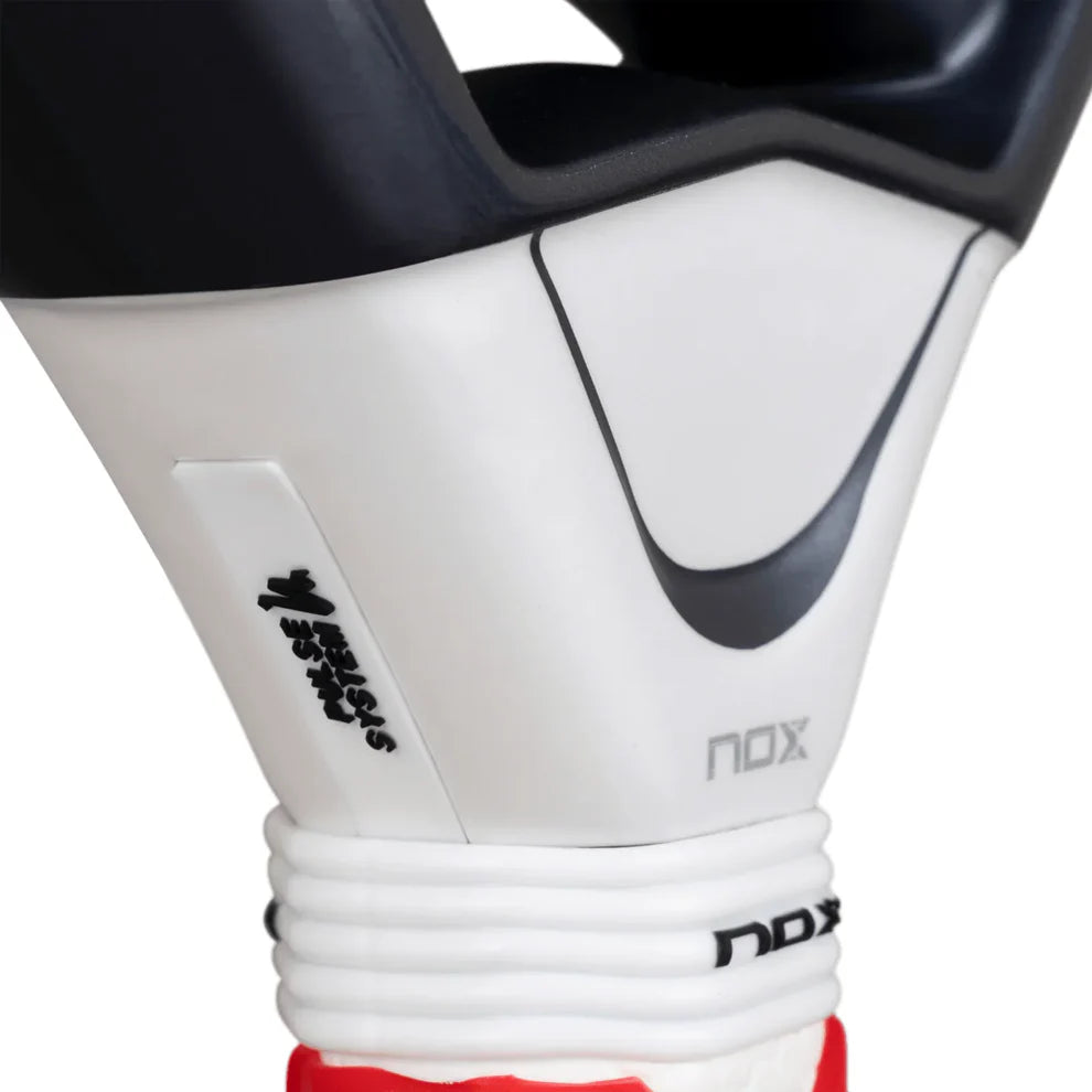 Nox AT10 Luxury Genius 12K Alum Xtrem Lite Padel Racket