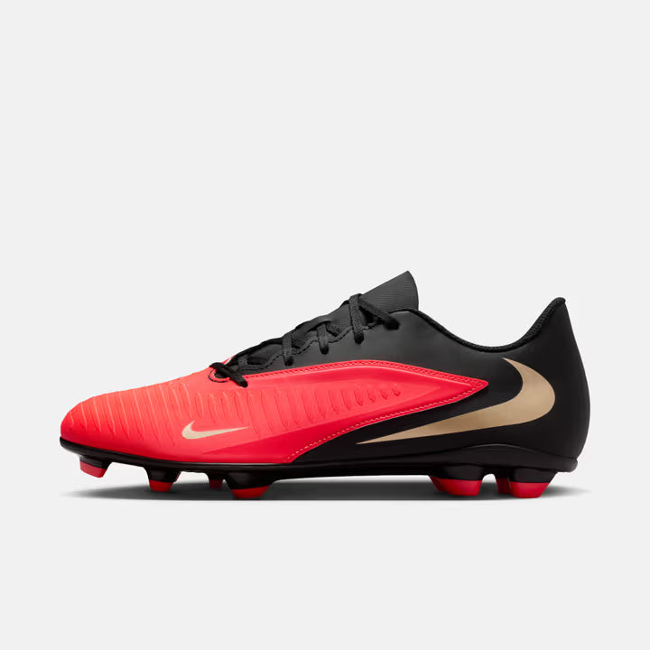 Nike Phantom 6 Low Club Football Shoes